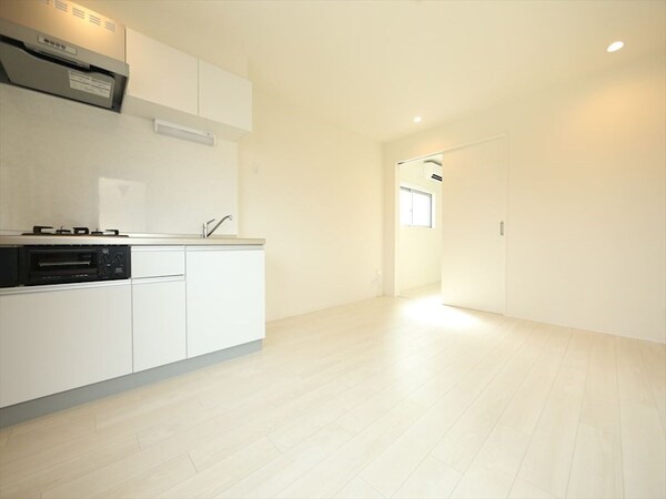 リビング(ＬＤＫ8.6帖　システムキッチン　エアコン完備　同仕様写真)