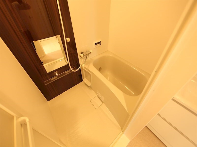 物件内観写真4　(浴室暖房乾燥機付　追い焚き機能付お風呂　同仕様写真)