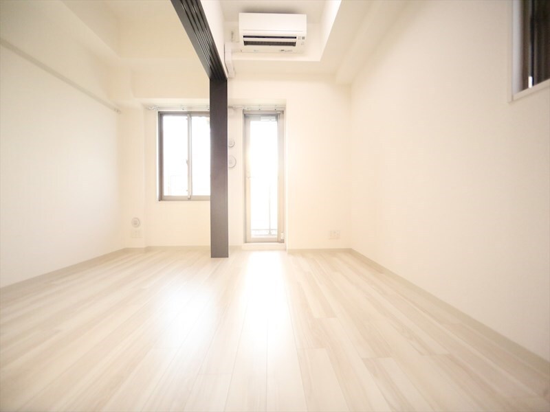 物件内観写真10　(ＤＫ6.8帖　洋室3.6帖　バルコニー　同仕様写真)