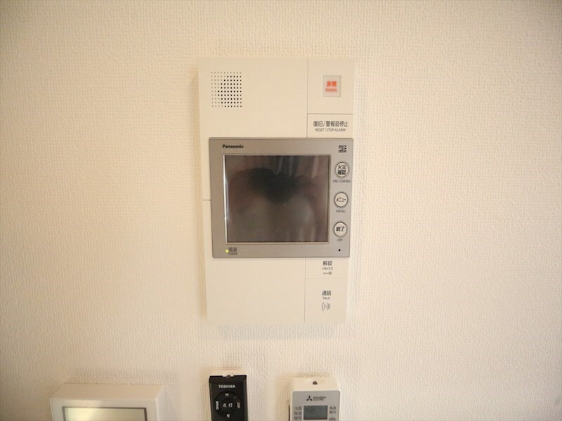 物件内観写真11　(ＴＶモニター付インターホン　同仕様写真)
