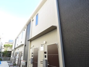Ａｐｐａｒｔｍｅｎｔ　Ｓｅｎｚｏｋｕ外観写真