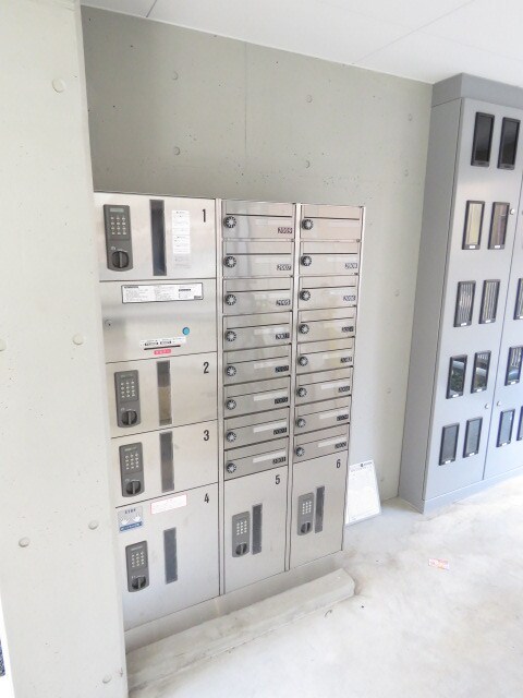 物件外観写真5　(◆不在時便利な宅配ＢＯＸ◆)