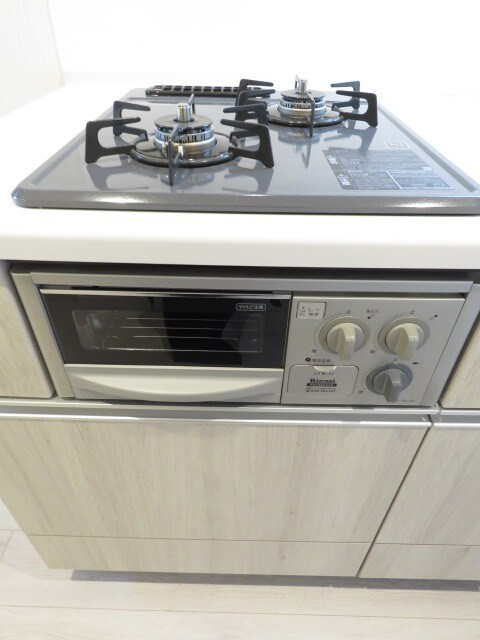 物件内観写真19　(★２口コンロとグリル付きで、お料理の幅が広がります★)