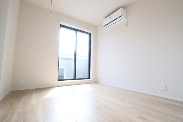 物件内観写真10　(◆5.4帖の洋室◆)