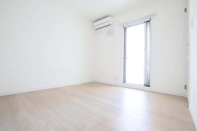 物件内観写真6　(◇4.6帖の洋室◇)