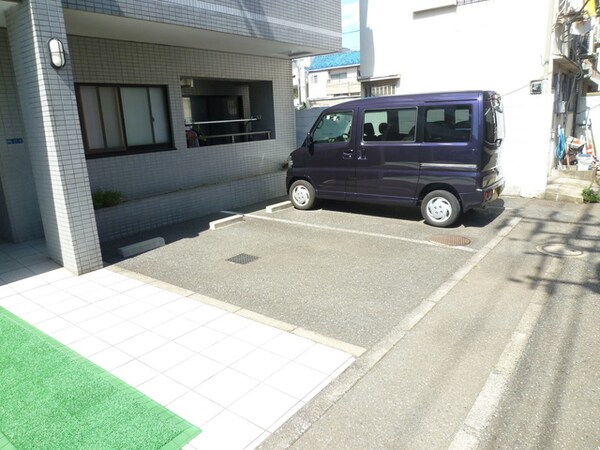 駐車場(★敷地内駐車場★（空き状況・使用料等詳細はご確認下さい）)