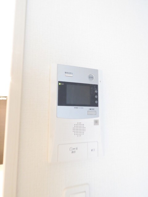 物件内観写真12　(★別室参考写真です。ＴＶドアホン♪)