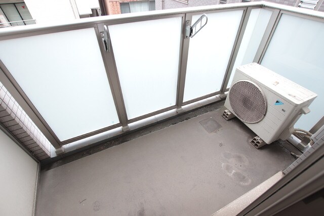 物件内観写真17　(バルコニー♪ ※クリーニング前)