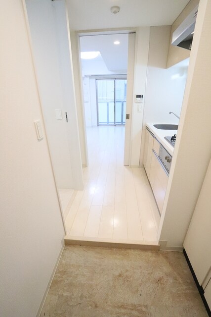 物件内観写真20　(◆玄関からのアプローチ◆)