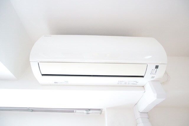 物件内観写真25　(エアコン付き♪ ※クリーニング前)