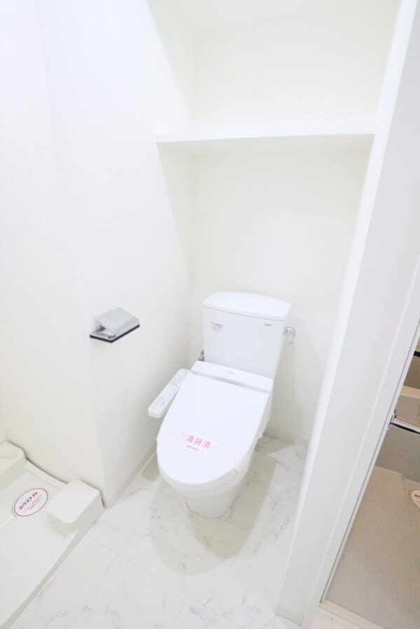 トイレ(☆温水洗浄機能付きトイレ☆)
