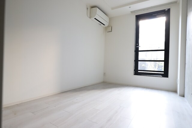 物件内観写真17　(◆7.6帖白基調のお部屋です◆)