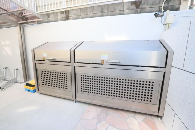 物件外観写真6　(★敷地内ごみ置き場★)