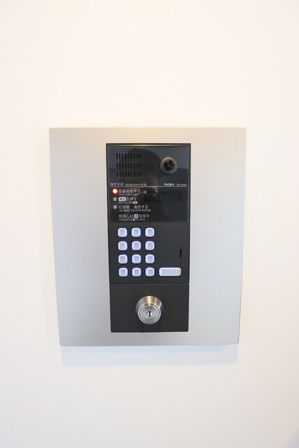 物件外観写真3　(◇安心のオートロック◇)