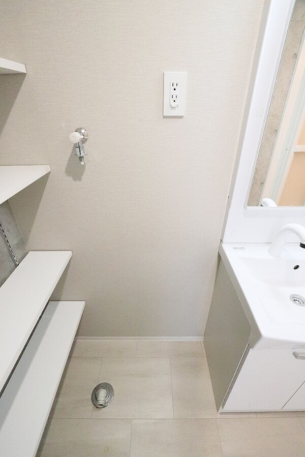 内装(★過去募集時の写真です◆洗濯機置き場◆)