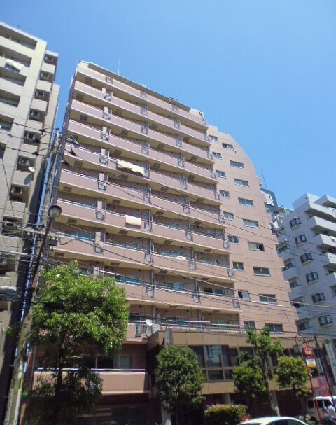 物件外観写真1　(パルム商店街近くて生活便利♪)