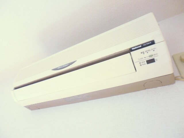 物件内観写真11　(別室参考写真★エアコン★)