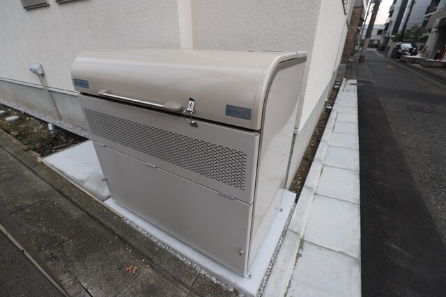 物件外観写真7　(★入居者専用ゴミ捨て場★)