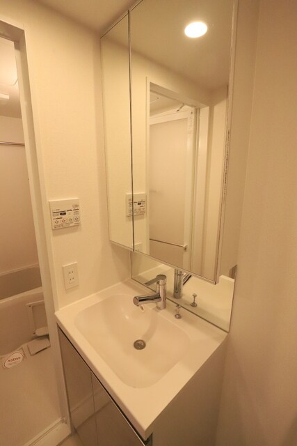 物件内観写真13　(◆忙しい朝に嬉しい独立洗面台◆)