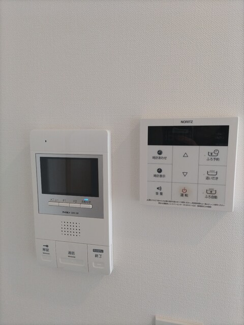 物件内観写真17　(★モニタ付インターホン★※クリーニング前です。)