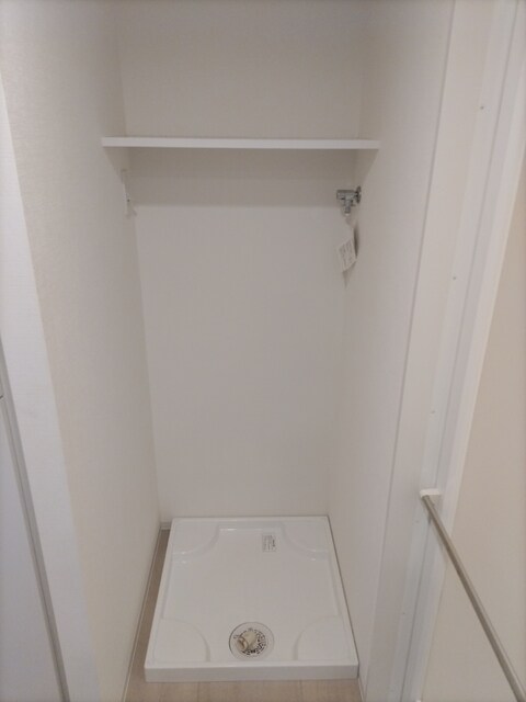 物件内観写真24　(★室内洗濯機置き場★※クリーニング前です。)