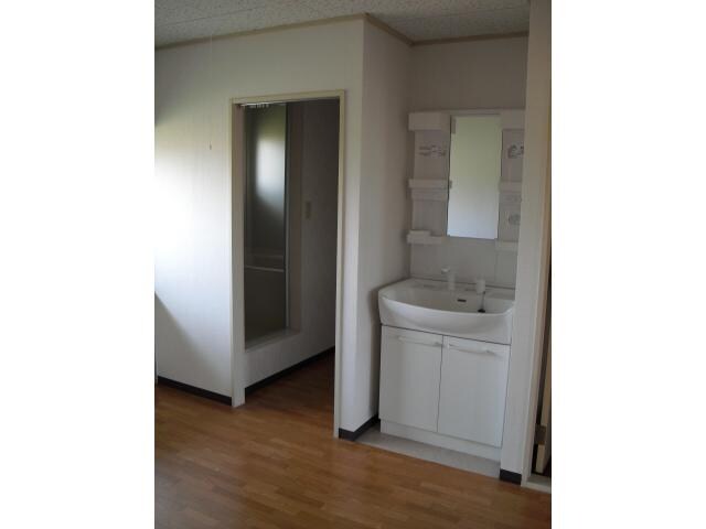 リバーサイドヒルズ　Bの洗面・脱衣所