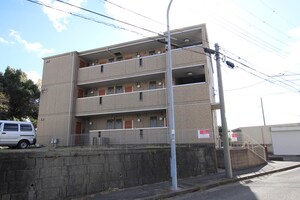 コウジュいずみ野外観写真
