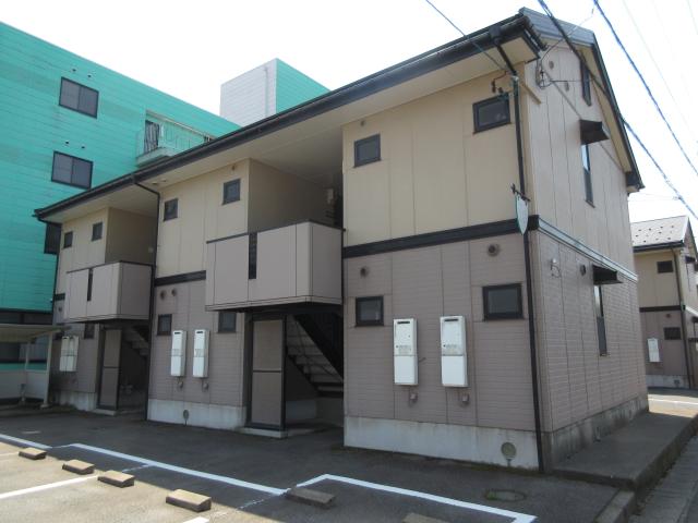 ロイヤルファミールⅡ　A棟