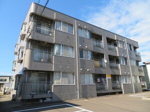 ロイヤルハイム田中外観写真