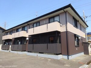 パリワールハウス外観写真