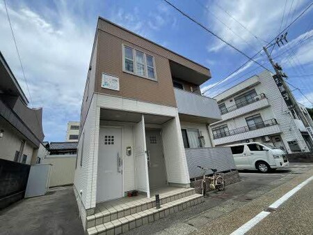 シャーメゾンHK外観写真