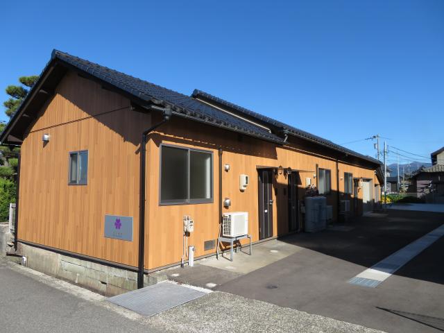 三ツ葉荘