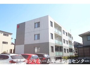 Credit外観写真