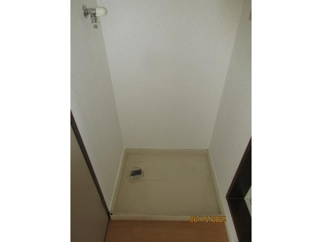 物件内観写真23　(洗濯機置き場)
