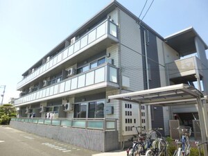 マカオン外観写真