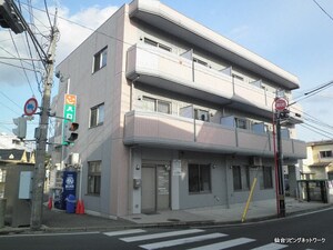 ファーストステージ柏木本館（マルカ商事）外観写真