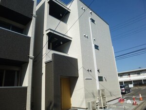 REGALEST南仙台外観写真