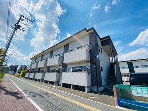 インフィニティ富沢壱・弐・参番館外観写真