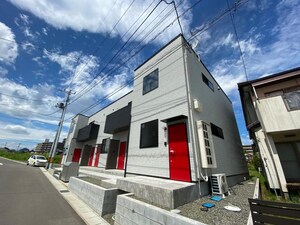 ポミエ富沢西外観写真