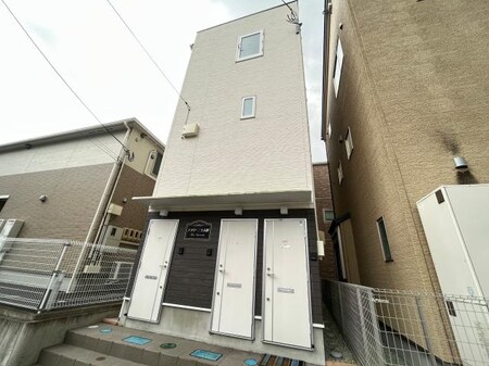 フラワー二十人町（トレビ不動産）外観写真