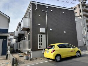 ラクラス小松島外観写真