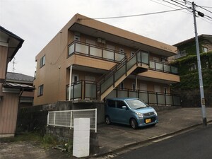 クレセール中山外観写真