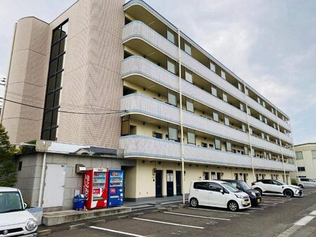 ソフィア六丁の目外観写真