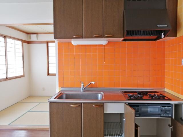 物件内観写真10　(システムキッチン)