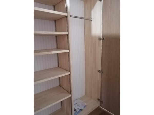 収納(玄関に新しく収納建具を設置！)