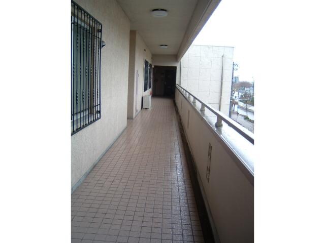 物件外観写真4　(外廊下)