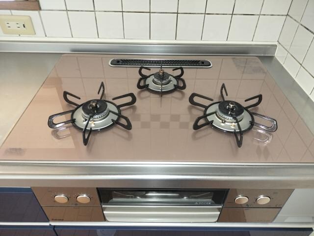 物件内観写真10　(3口コンロです)