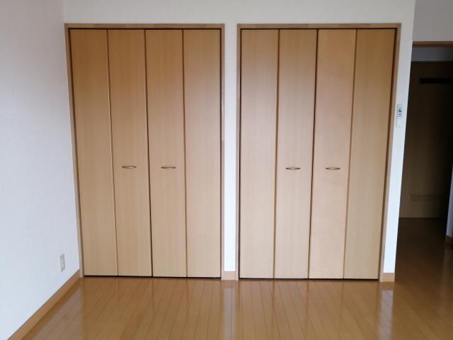 物件内観写真11　(扉の作りが便利！)