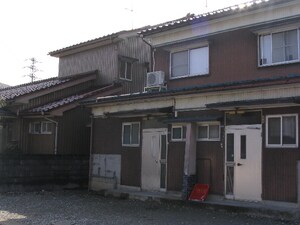 大泉本町２丁目貸家外観写真