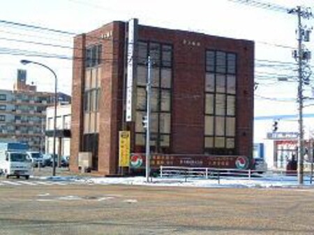 多不動産ビル外観写真